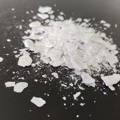 50 kg 1000 kg Chlorek magnezu Chemiczny Mgcl2 Bezwodny biały szary płatek